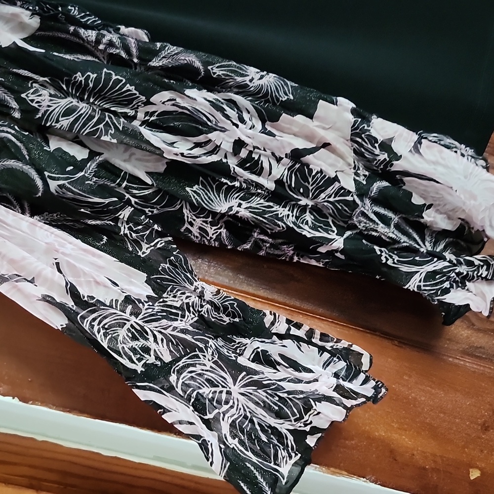 Top - Picture 3 of 4